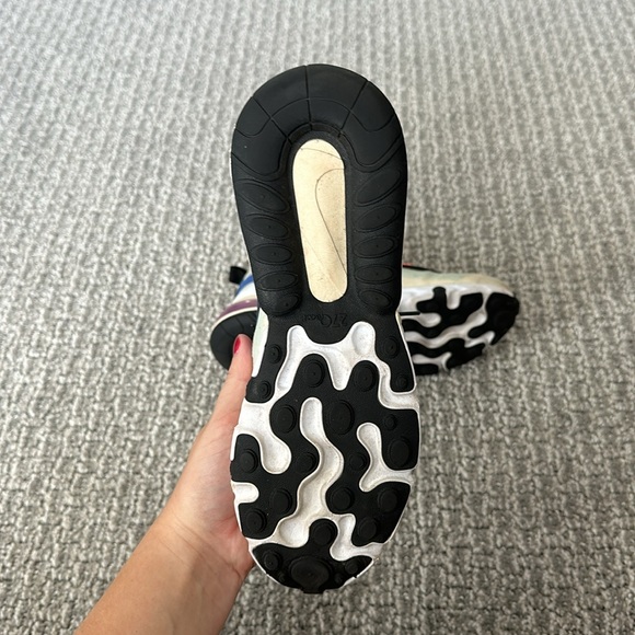 Nike AirMax Air70 React Sneakers, Color Block - Picture 5 of 9